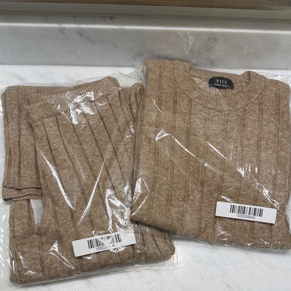 Tan Ribbed Knit Sweater Top - Picture 2 of 2